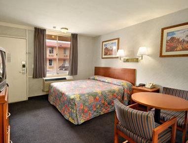 Super 8 By Wyndham Redlands/San Bernardino Motel Exterior photo