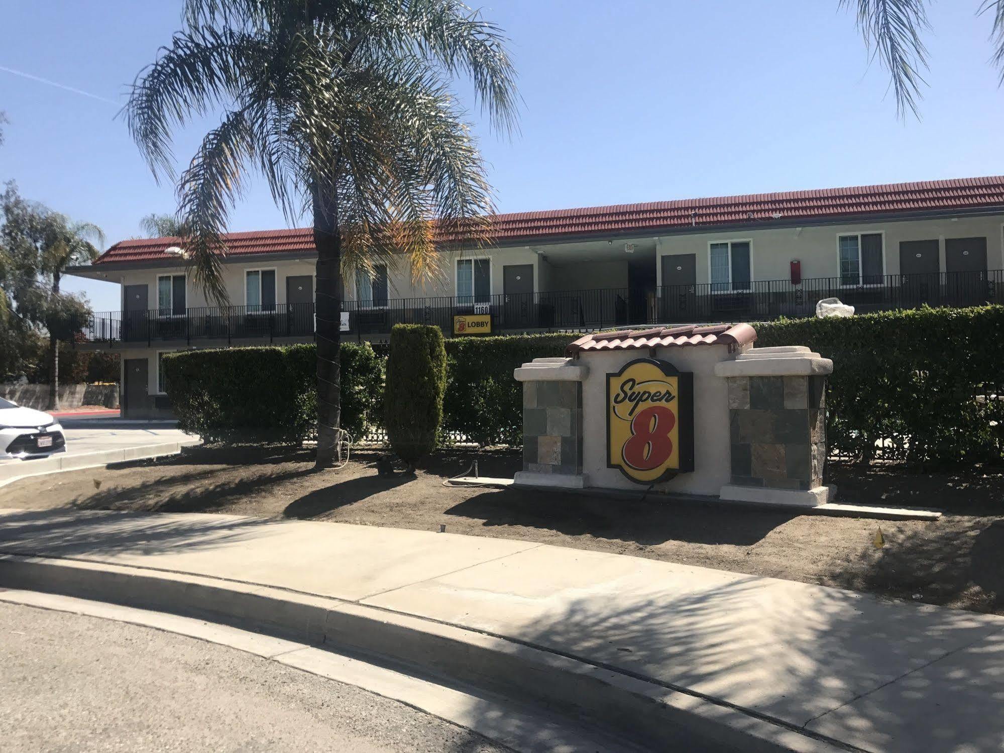 Super 8 By Wyndham Redlands/San Bernardino Motel Exterior photo